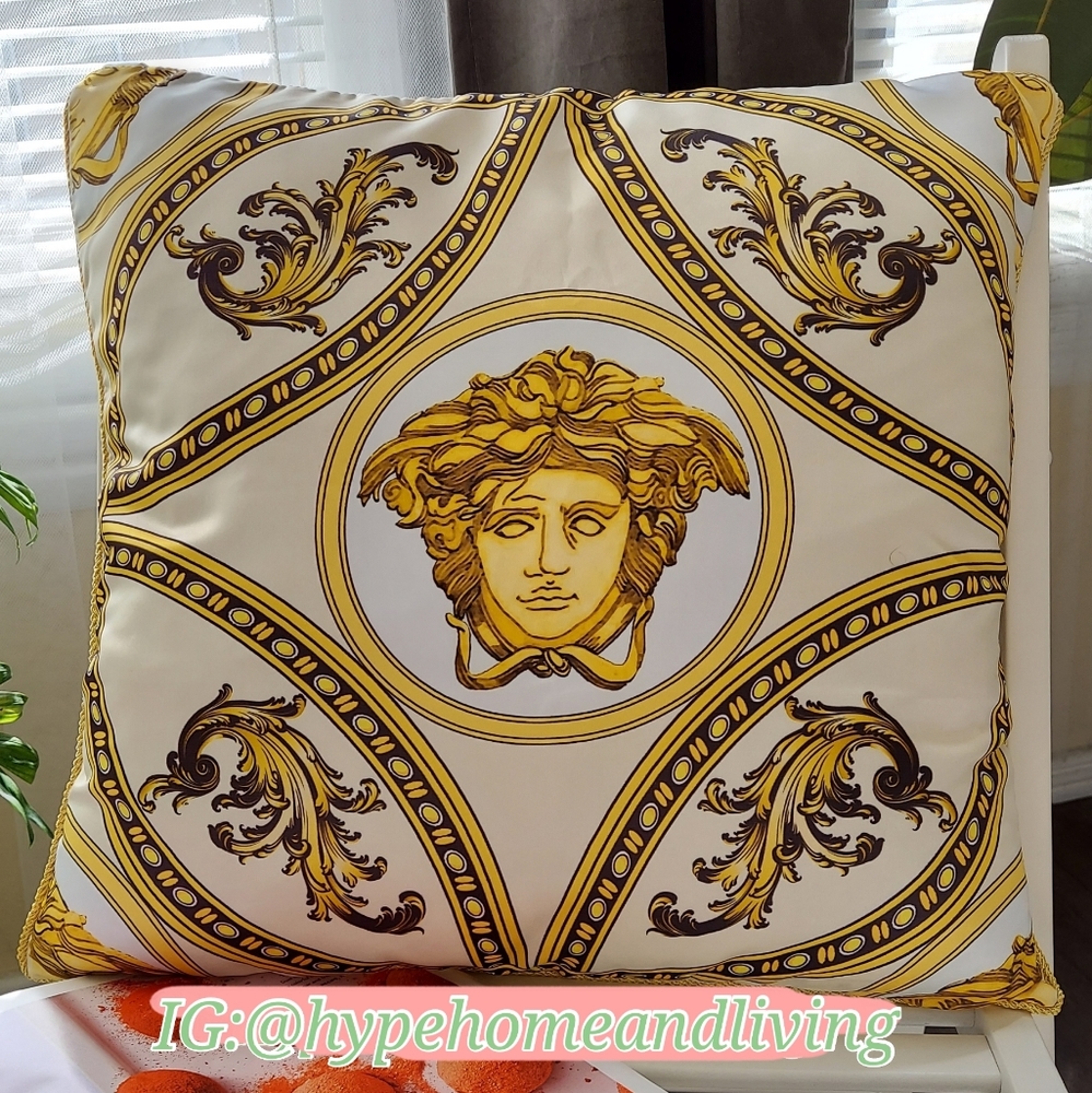 Luxury Medusa Pillow Cover